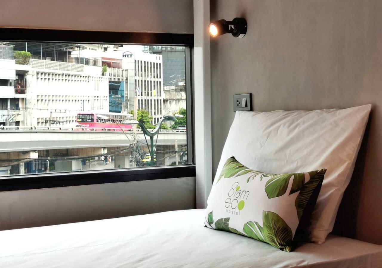 Siam Eco Hostel Bangkok Exterior photo